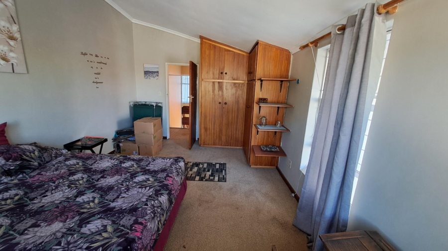 5 Bedroom Property for Sale in Amandelrug Western Cape
